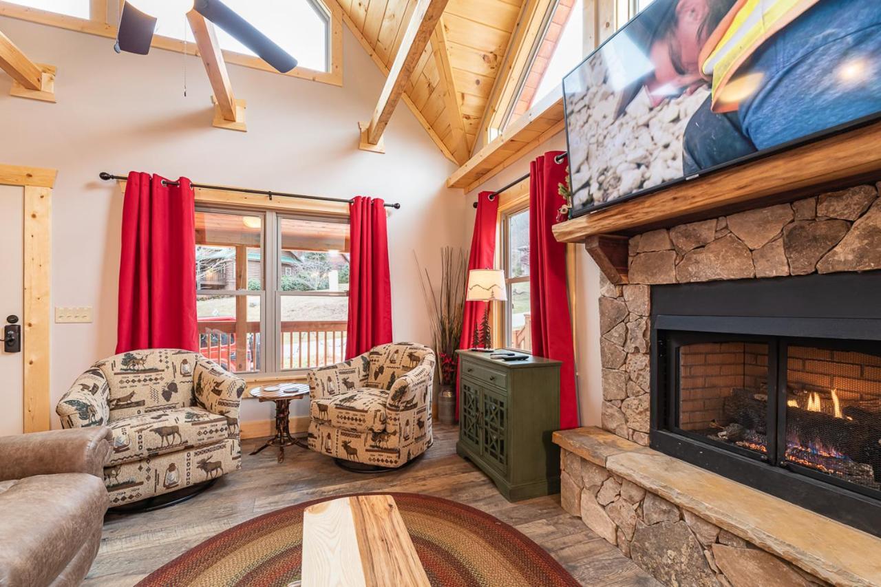 The Red Fox Cabin Villa Maggie Valley Buitenkant foto